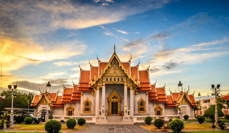 Bangkok Travel Guide: Explore Thailand's Capital on a Budget