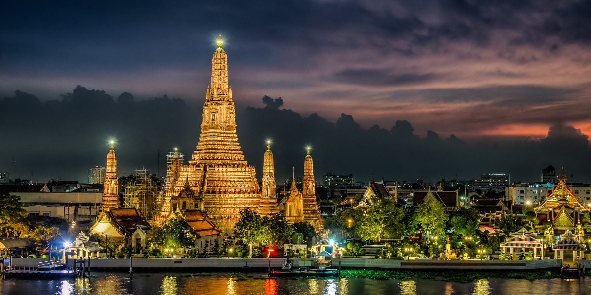 Explore the Magic of Bangkok: The Ultimate Travel Guide with Uselect Flights