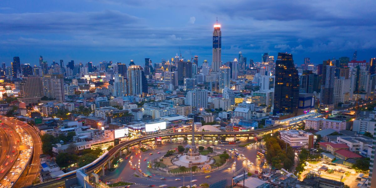 Unveiling the Allure of Bangkok: A Comprehensive Exploration with Uselect Flights