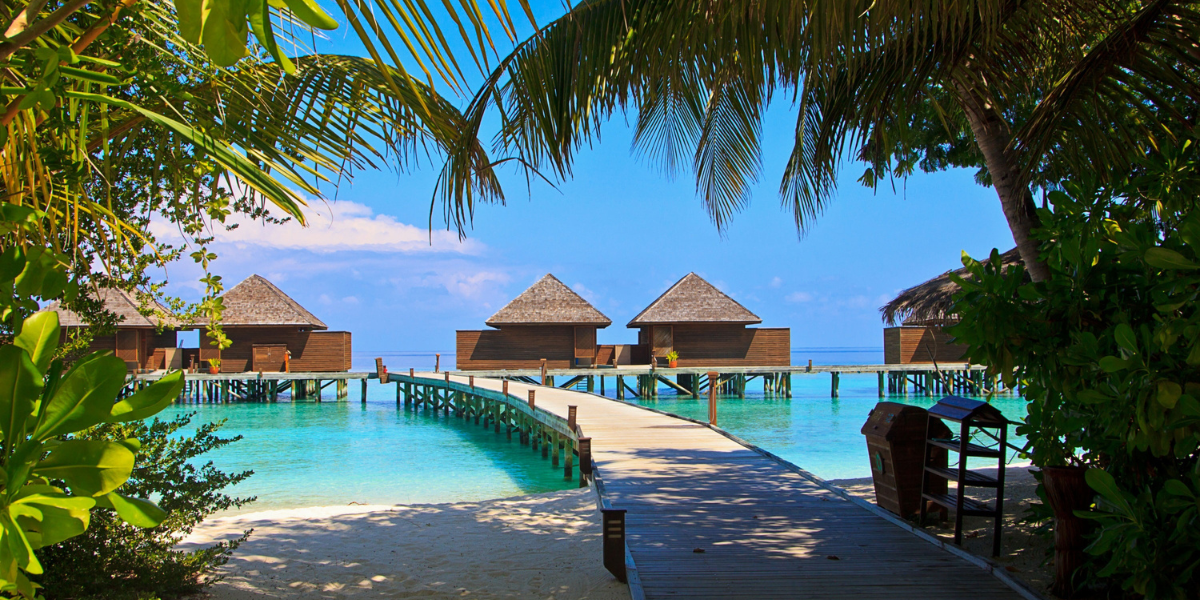 Your Complete Guide to Visiting the Maldives: Flights, Deals, and Tips