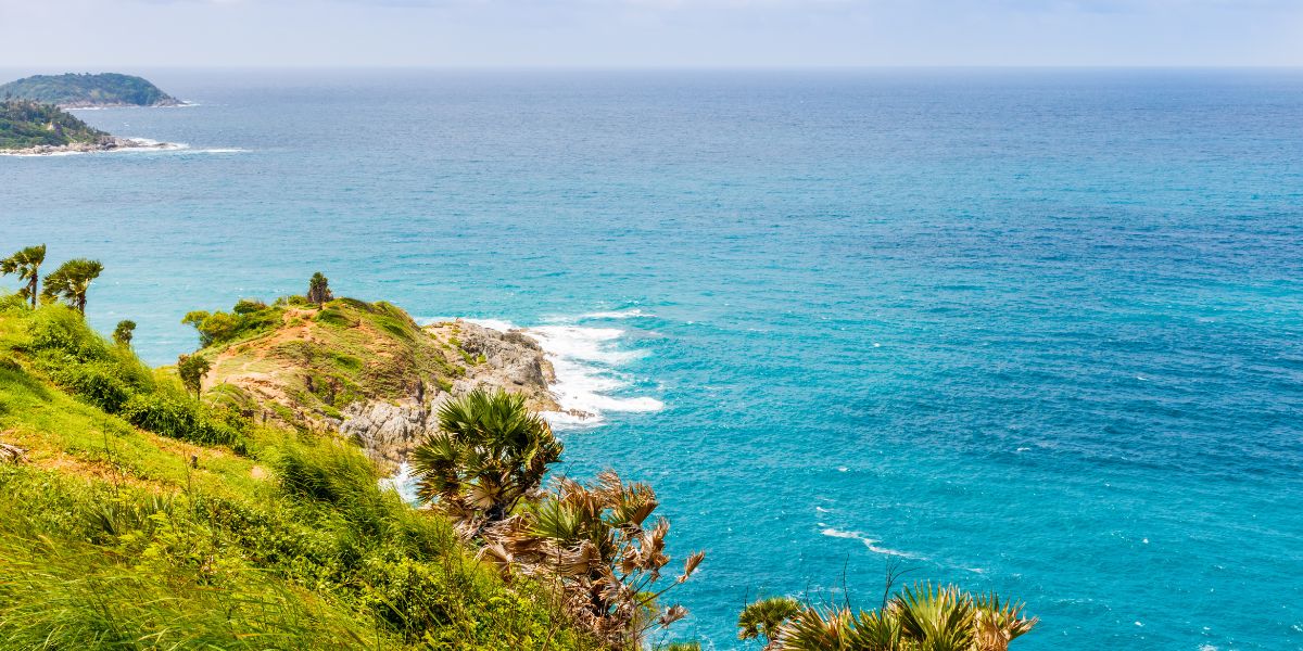 Explore Phuket on a Budget: Affordable Getaways with Uselect Flights