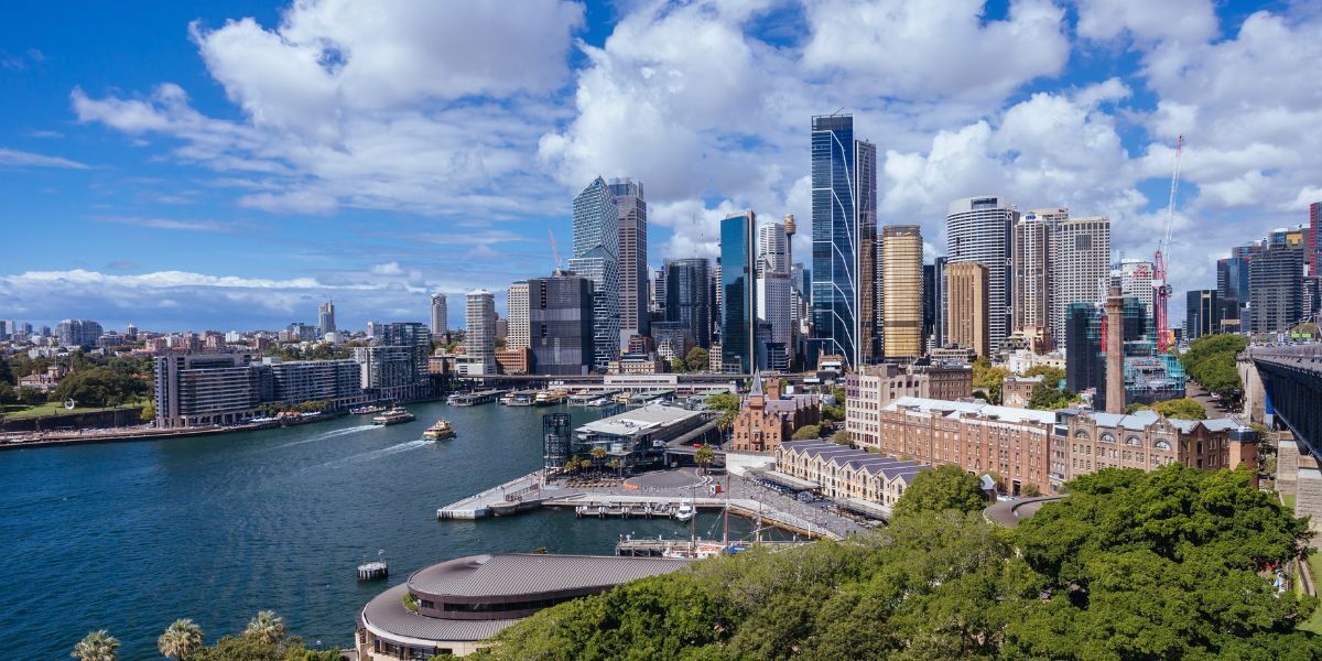 Exploring Sydney's Dynamic Tapestry: A Budget-Friendly Adventure with Uselect Flights
